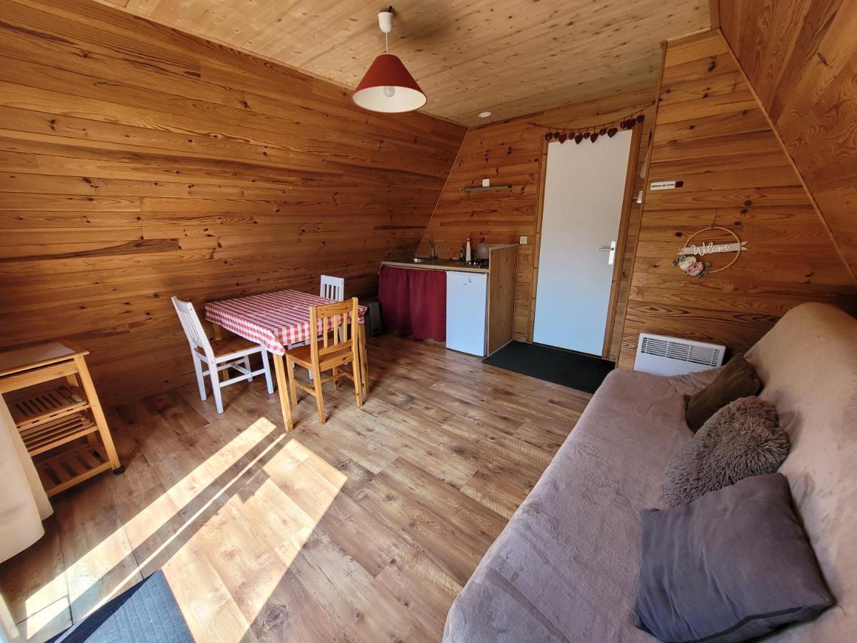 Camping Les Hirondelles Bourg-Sainte-Marie Экстерьер фото