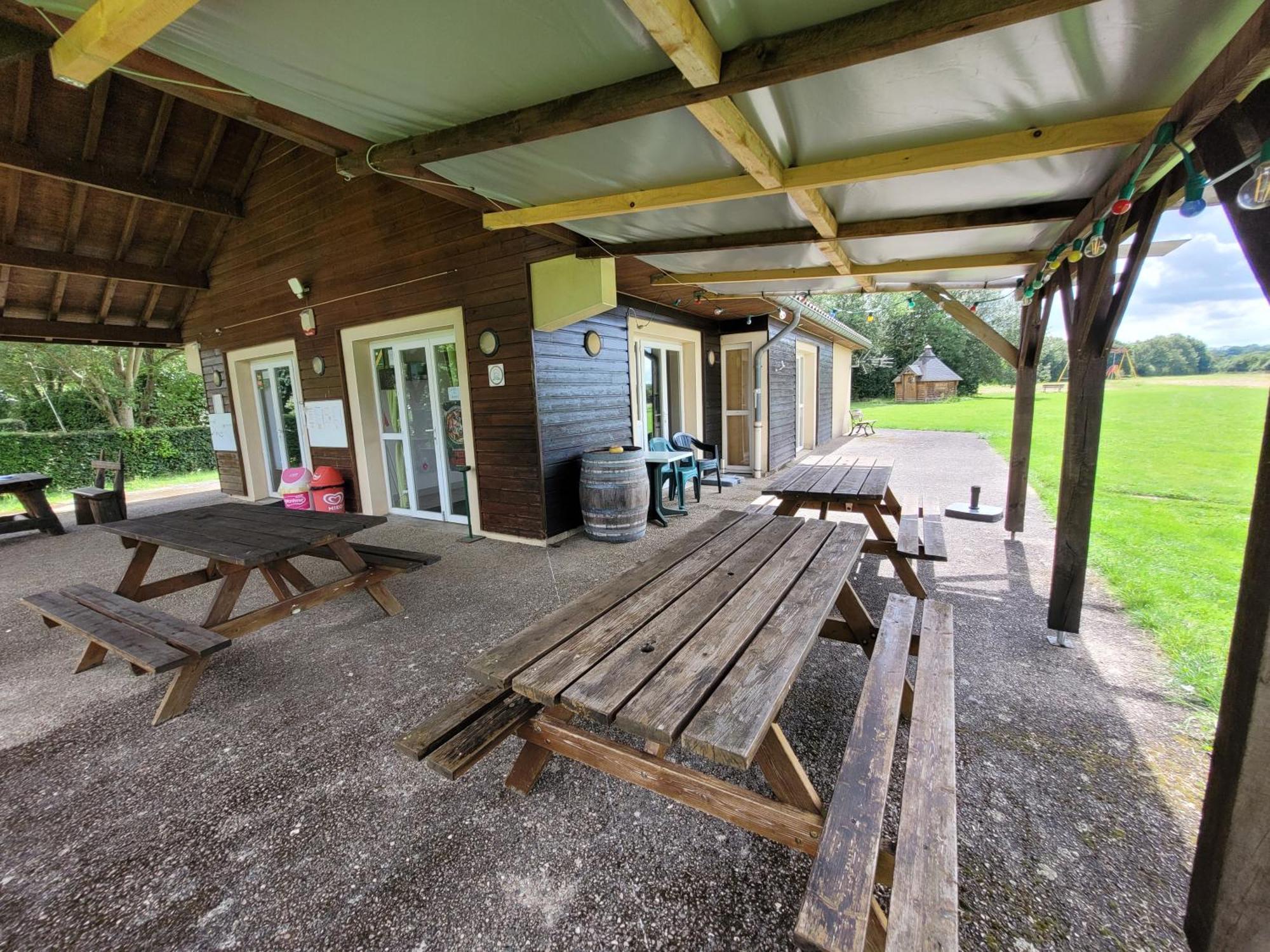 Camping Les Hirondelles Bourg-Sainte-Marie Экстерьер фото